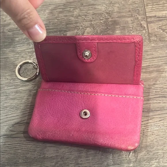 Fossil Pink Key & Card Holder Accessory - Picture 3 of 4